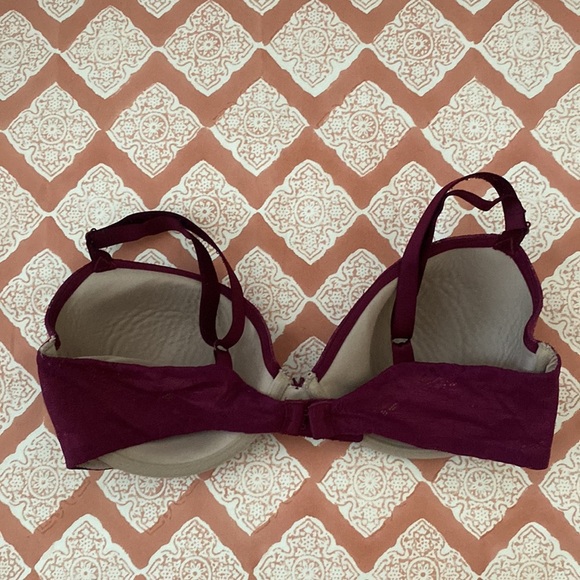 32 B maroon lace padded bra missing tag and size - Picture 4 of 4